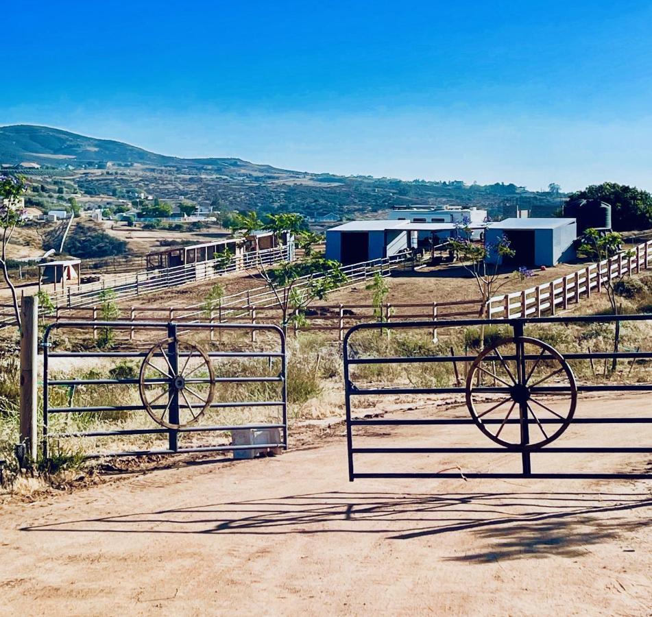 Rustic Farm Stay تيميكولا، ريفيرسيدي، كاليفورنيا المظهر الخارجي الصورة